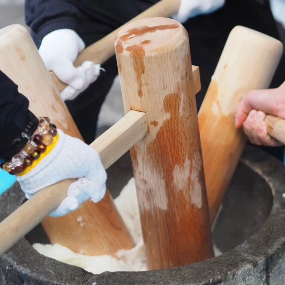 Tomita's naturally grown Shiromarumochi (rice cake)