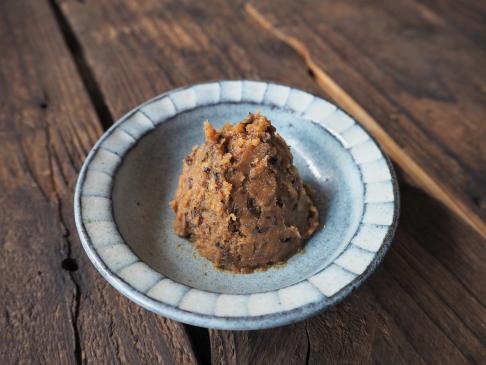 【ピュアリィオリジナル天然菌発酵食品】九州の匠 黒千石大豆味噌