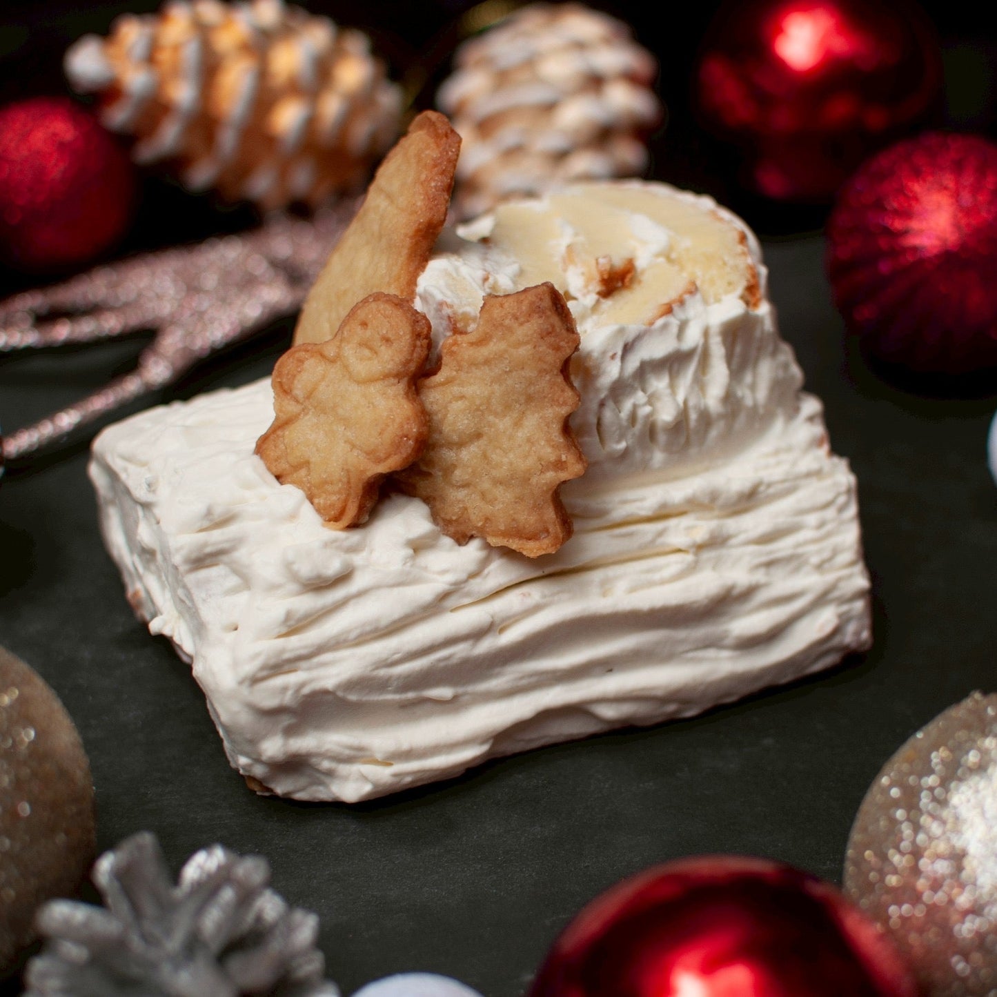 【今季限定】ピュアリィオリジナル 米粉ブッシュドノエル　※冷凍便発送 (2025)