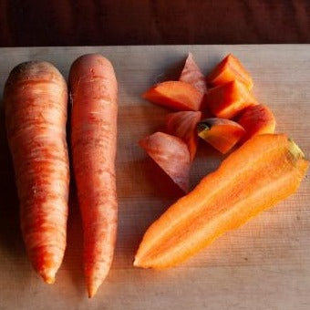 Naturally grown carrots (by Sakata) 