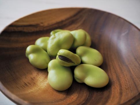 Naturally grown broad beans 